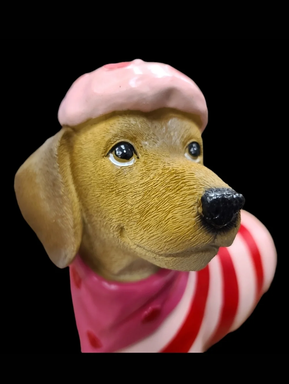 Parisienne Dachshund Doxie Weiner Dog Heart French Beret Statue Figure Decor